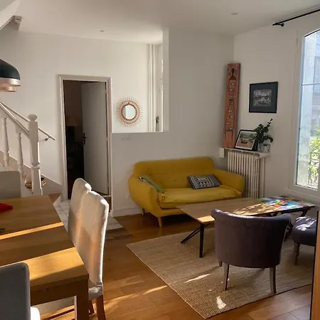 Holiday home Charmante Maison Au Calme
